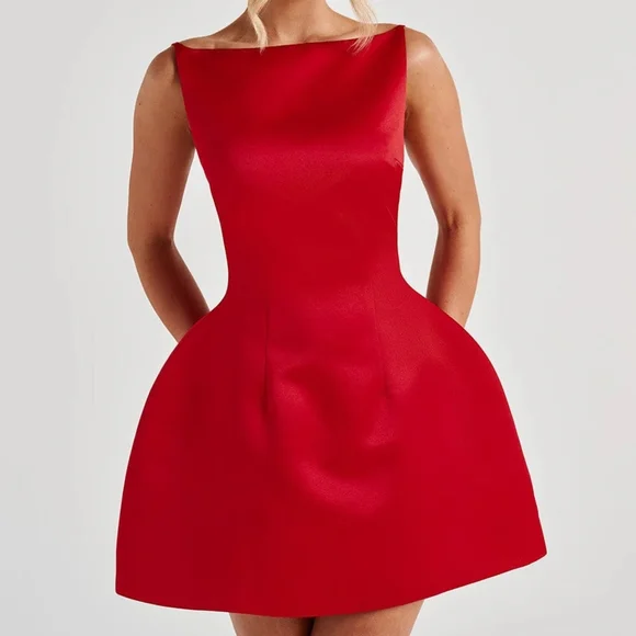 Chic Red A-Line Mini Dress - Picture 1 of 2